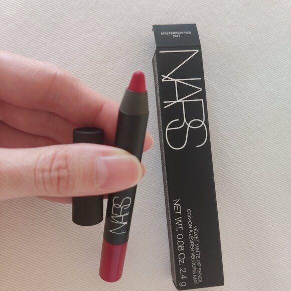 NARS Velvet Matte Lip Pencil Mysterious Red NEW - Picture 4 of 6